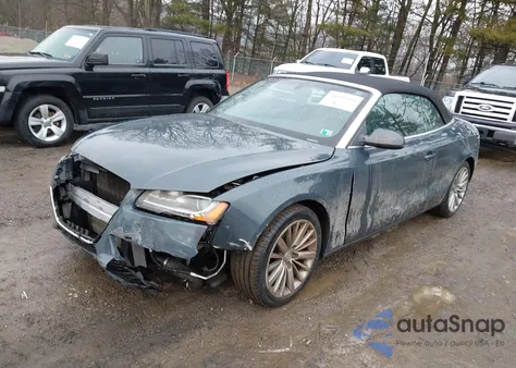 2011 Audi A5 2.0T Premium z USA, uszkodzony, nr VIN WAULFAFHXBN020841